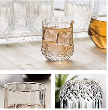 Transparent plastic glasses set