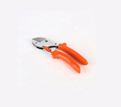 Gardening scissor with sturdy design for trimming